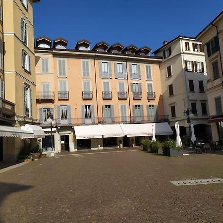 Appartamento Le Rondini Nel Centro Di אינטרה מראה חיצוני תמונה