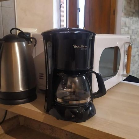 Appartamento Le Rondini Nel Centro Di אינטרה מראה חיצוני תמונה