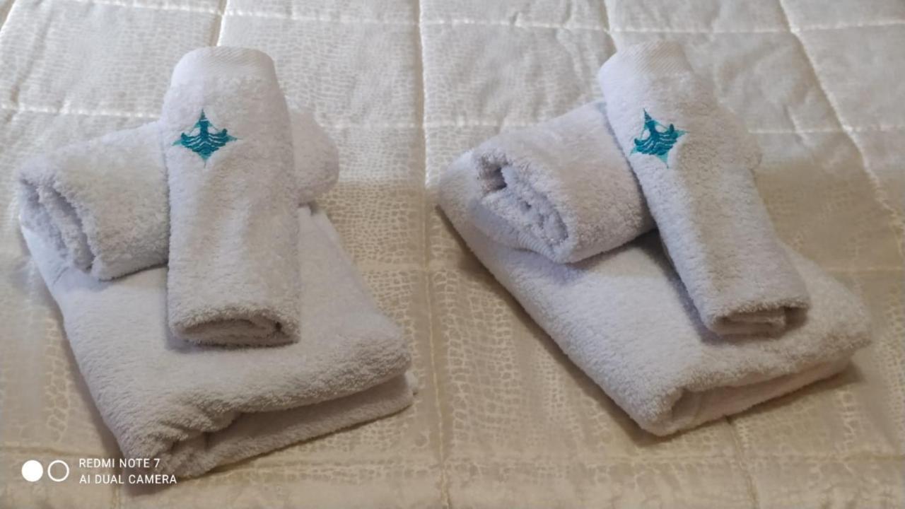 Appartamento Le Rondini Nel Centro Di אינטרה מראה חיצוני תמונה